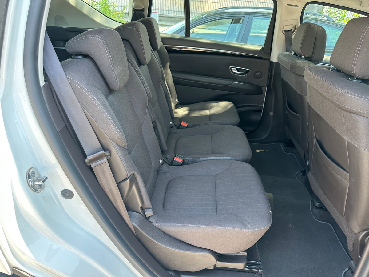 Renault Espace dCi Energy  Zen (17)