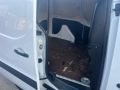 Citroen Berlingo Furgone 1.6 e-HDi 90CV FAP airdream Van 3 posti Club L1 (14)