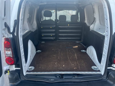 Citroen Berlingo Furgone 1.6 e-HDi 90CV FAP airdream Van 3 posti Club L1 (15)
