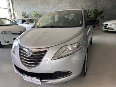 Lancia Ypsilon 1.2 69 CV 5 porte GPL Ecochic Gold (3)