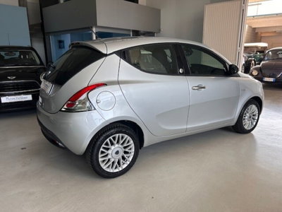 Lancia Ypsilon 1.2 69 CV 5 porte GPL Ecochic Gold (7)