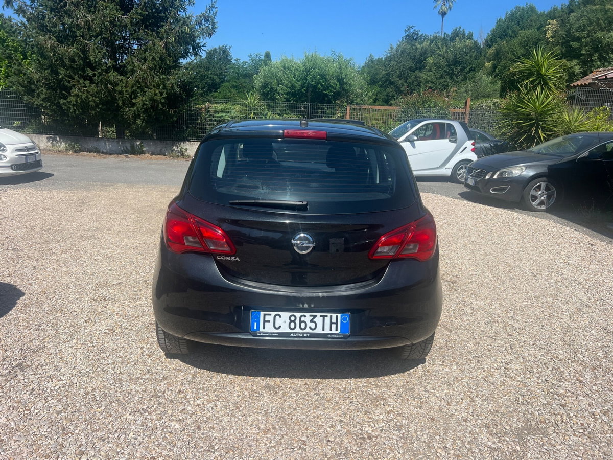 Opel Corsa 1.2 5 porte (4)