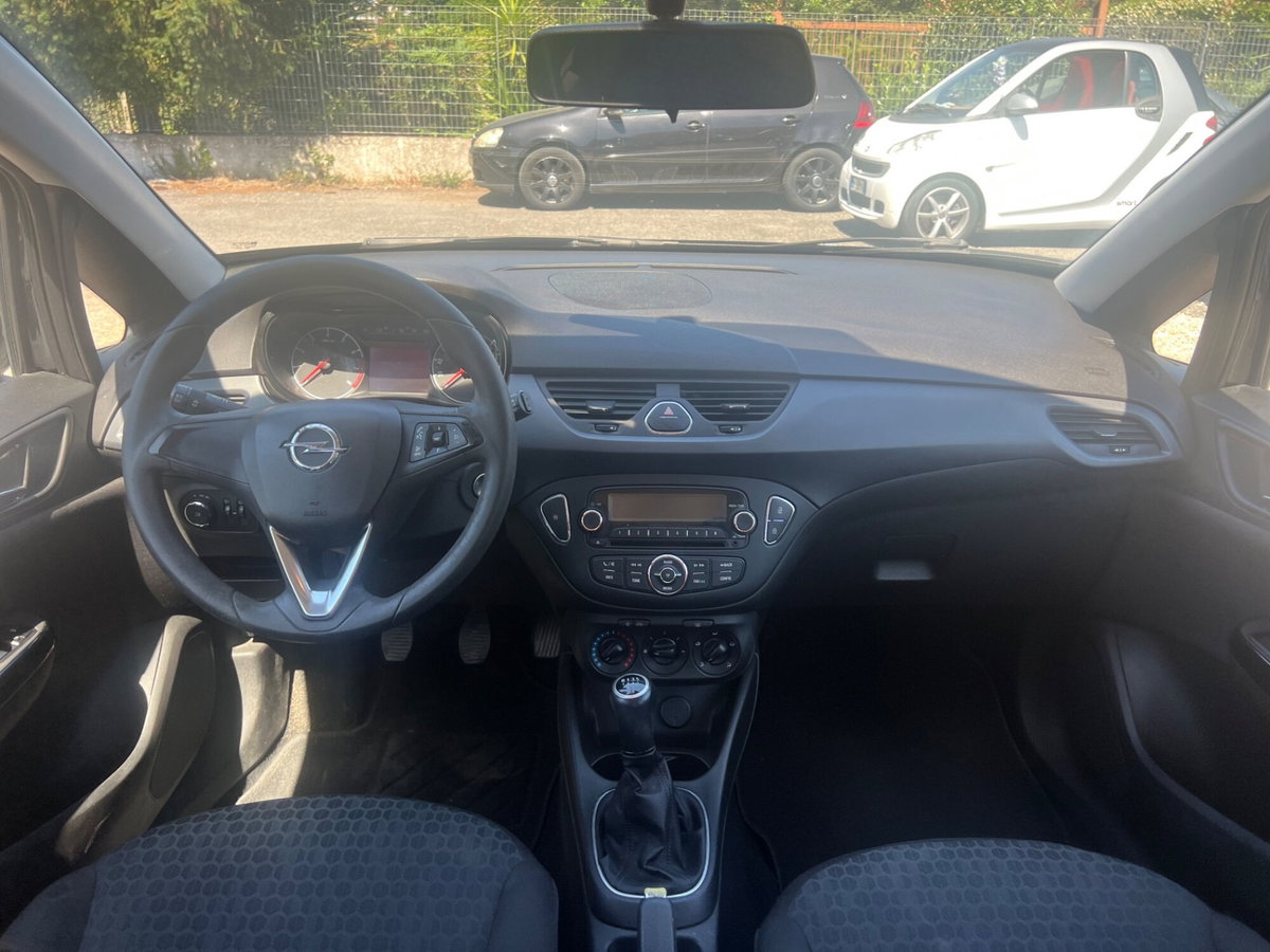 Opel Corsa 1.2 5 porte (8)