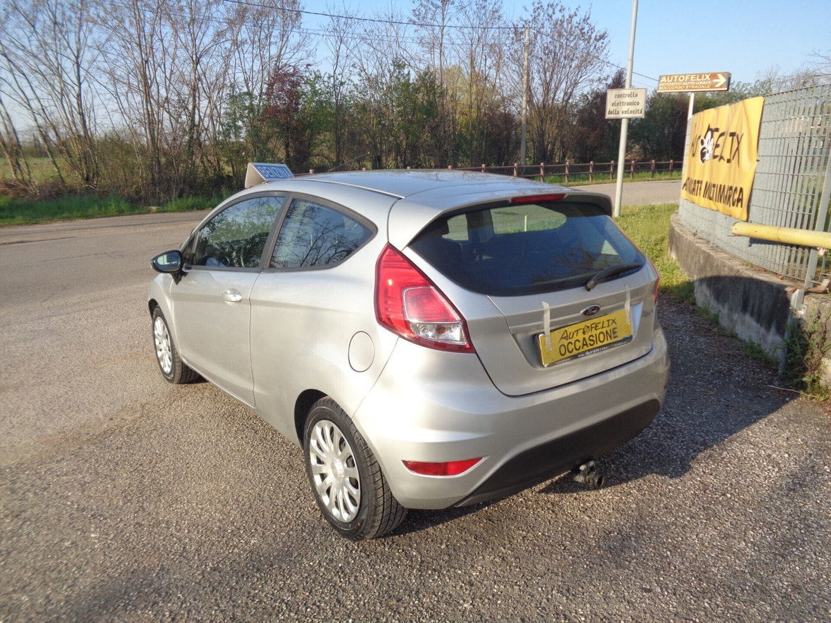 Ford Fiesta 1.0 80CV 3 porte Titanium (15)