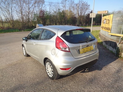 Ford Fiesta 1.0 80CV 3 porte Titanium (15)