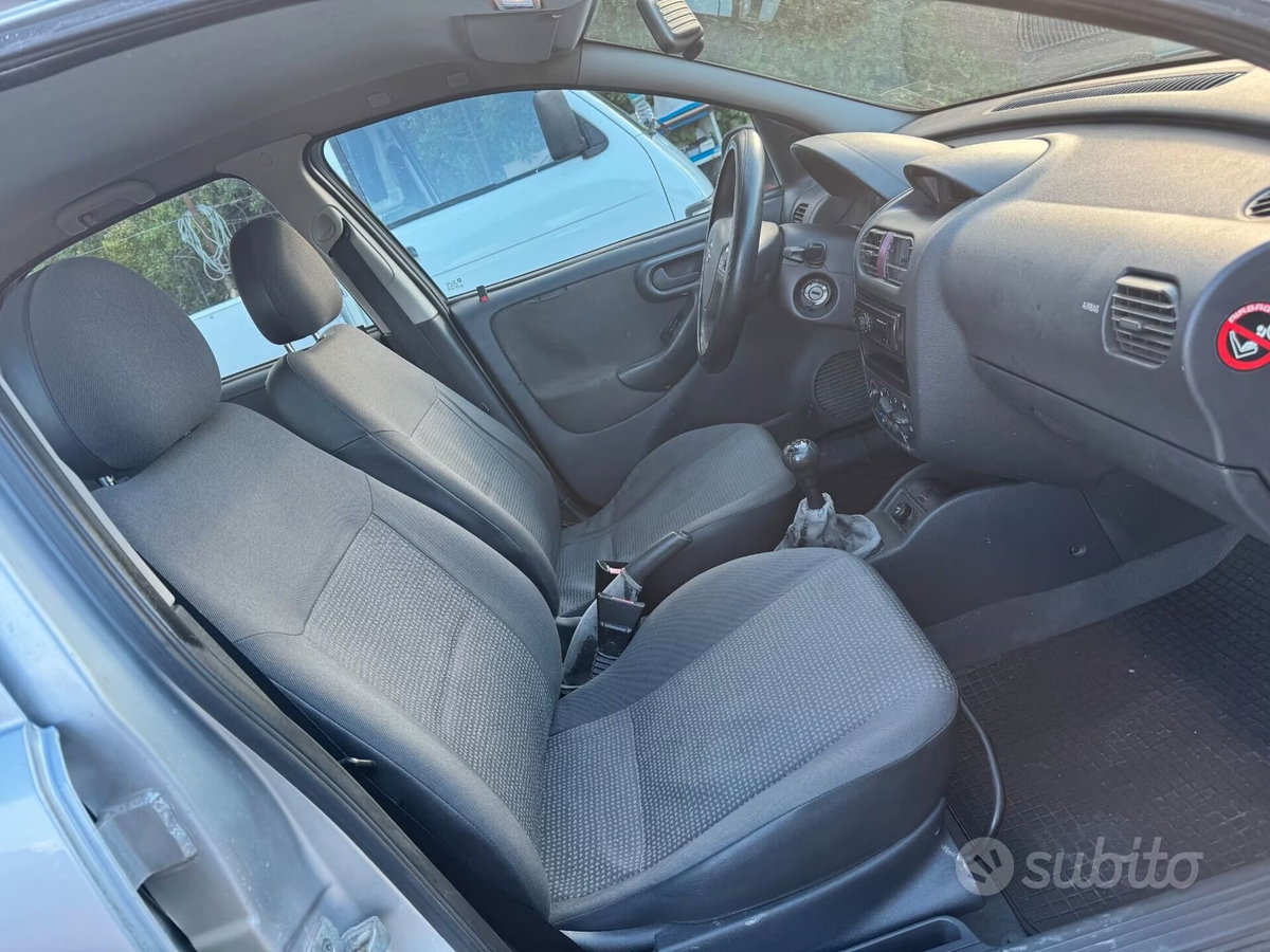Opel Corsa 1.3 16V CDTI cat 3 porte Club (3)