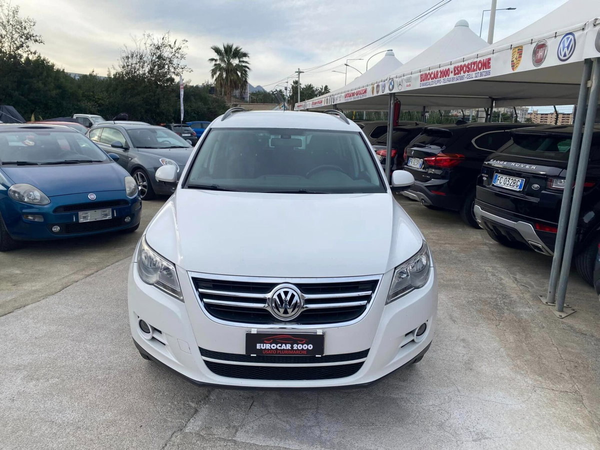 Volkswagen Tiguan 2.0 TDI DPF 4MOTION DSG Sport & Style (2)