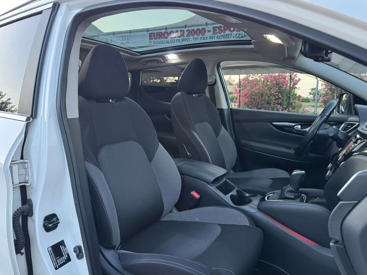 Nissan Qashqai 1.5 dCi 115 CV Tekna (10)