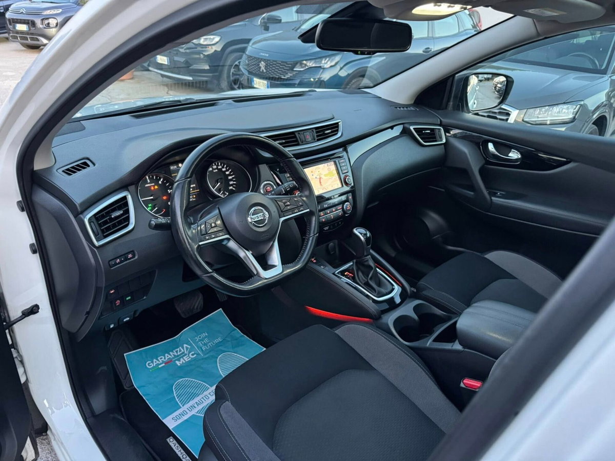 Nissan Qashqai 1.5 dCi 115 CV Tekna (13)