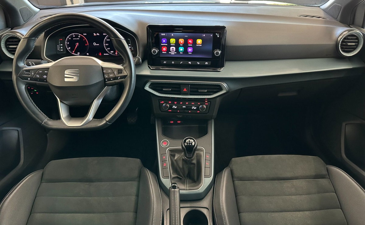 SEAT Arona 1.0 ecotsi Xperience 95cv (7)