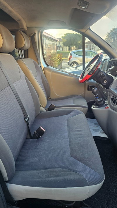 Opel Vivaro Furgone 27 2.0 CDTI 120CV PC-TN-DC Furgone Fap (8)