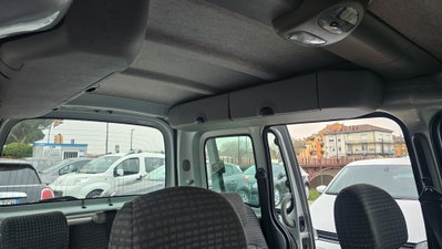 Renault Kangoo 1.6 16V 5p. Benz./Metano Luxe (13)
