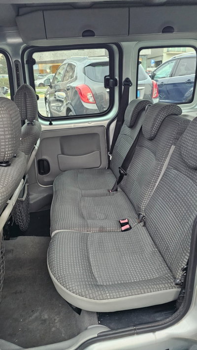 Renault Kangoo 1.6 16V 5p. Benz./Metano Luxe (17)