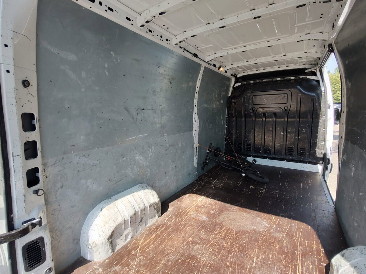 Opel Movano Furgone 35 2.3 CDTI 170CV S&S PC-TN FWD Furgone (8)
