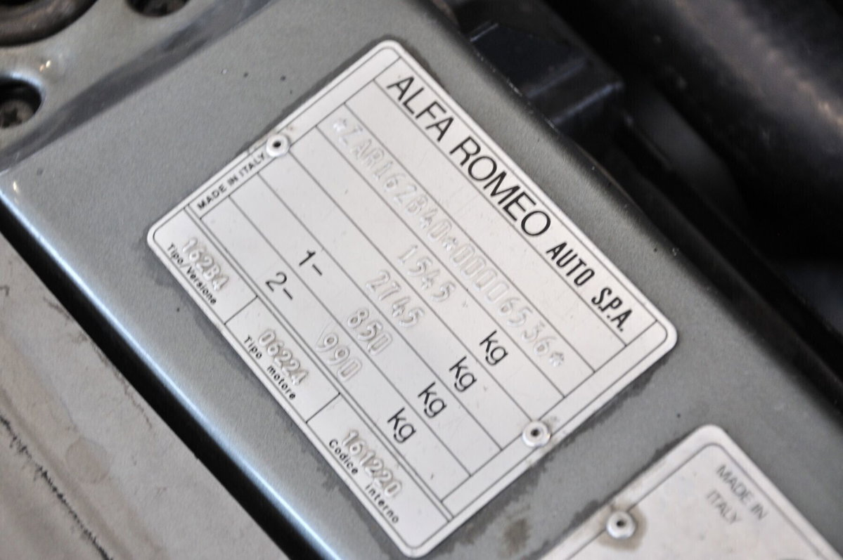 Alfa Romeo 75 2.0i Twin Spark (17)