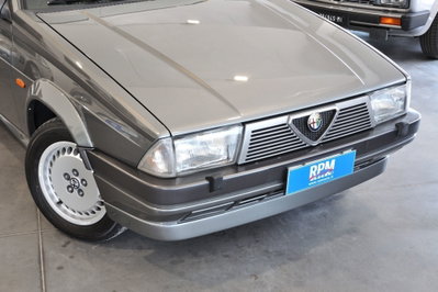 Alfa Romeo 75 2.0i Twin Spark (18)