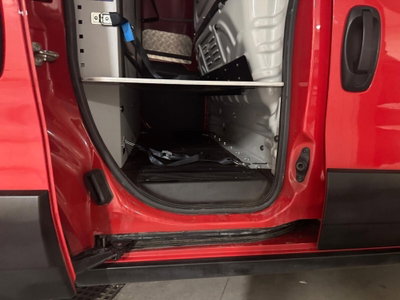 Fiat Fiorino Furgone cargo 1.3 mjt 95cv Adventure (9)