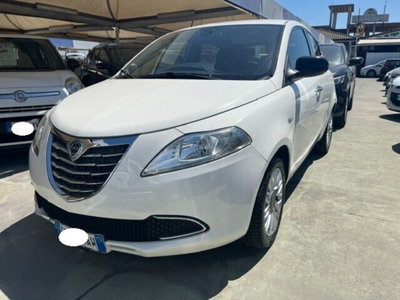 Lancia Ypsilon 1.2 69 CV 5 porte GPL Ecochic 30th Anniversary (6)