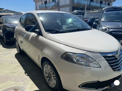 Lancia Ypsilon 1.2 69 CV 5 porte GPL Ecochic 30th Anniversary (7)
