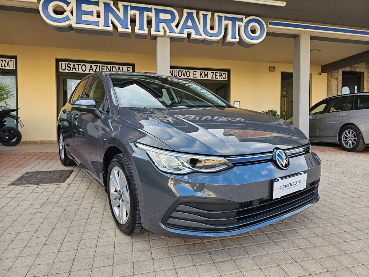 Volkswagen Golf 1.0 eTSI EVO DSG Life (3)