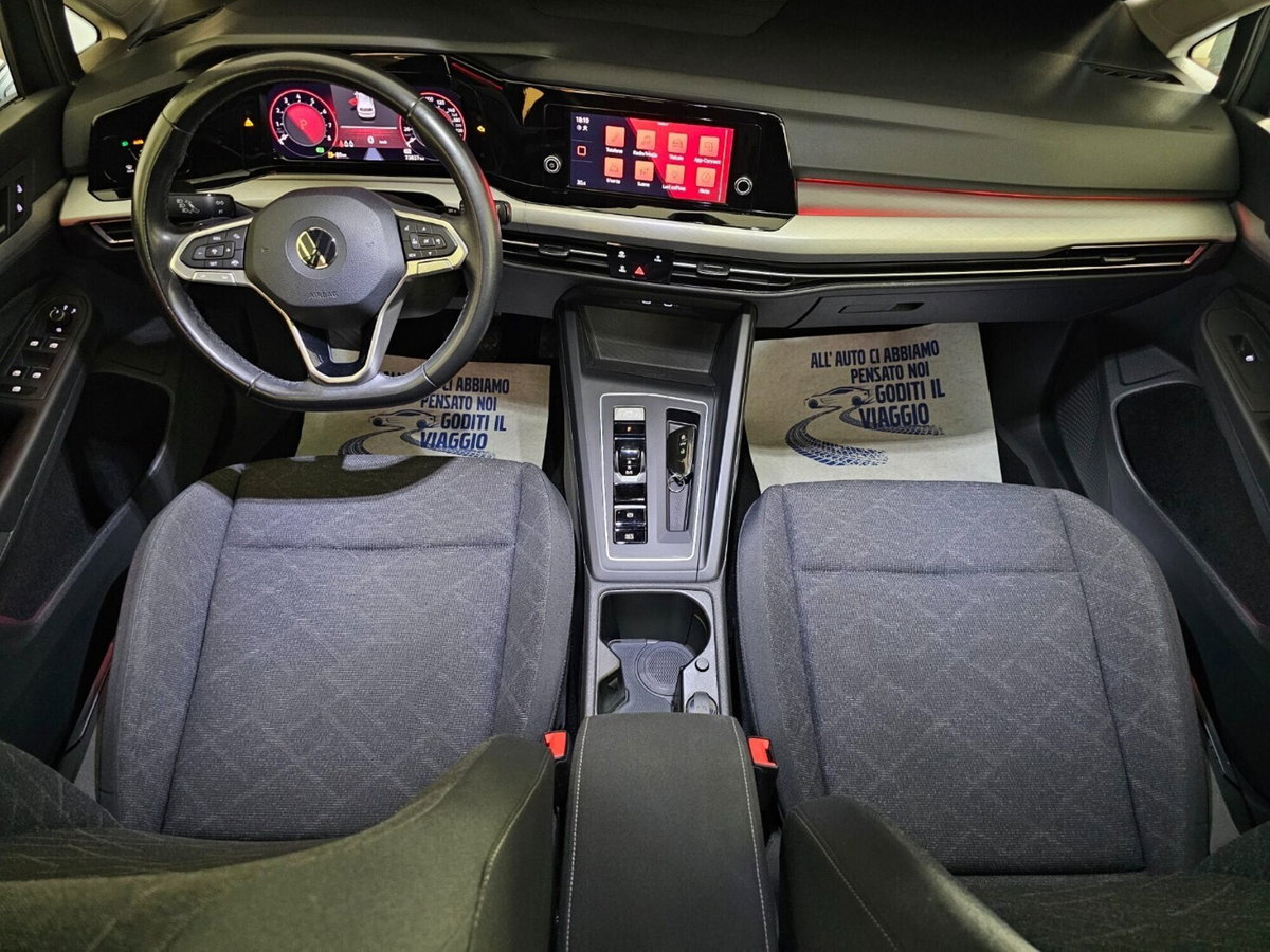 Volkswagen Golf 1.0 eTSI EVO DSG Life (9)