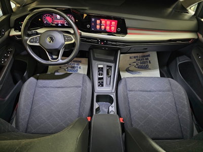 Volkswagen Golf 1.0 eTSI EVO DSG Life (9)