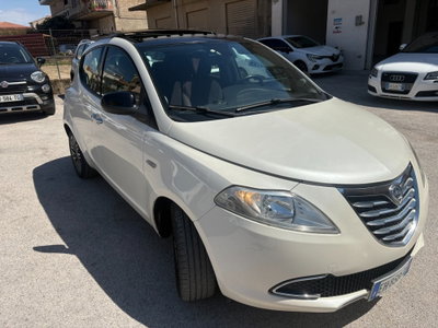 Lancia Ypsilon 0.9 TwinAir 85 CV 5 porte S&S DFN Platinum usata