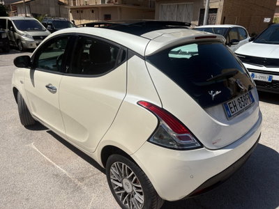 Lancia Ypsilon 0.9 TwinAir 85 CV 5 porte S&S DFN Platinum (3)