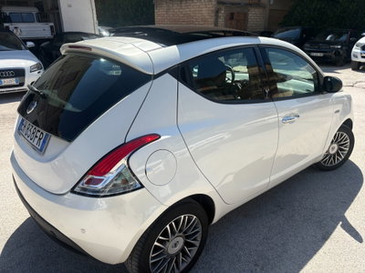 Lancia Ypsilon 0.9 TwinAir 85 CV 5 porte S&S DFN Platinum (4)