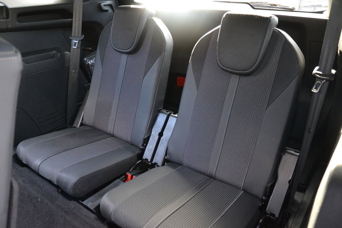 Peugeot 5008 BlueHDi 180 S&S EAT8 GT Pack (11)