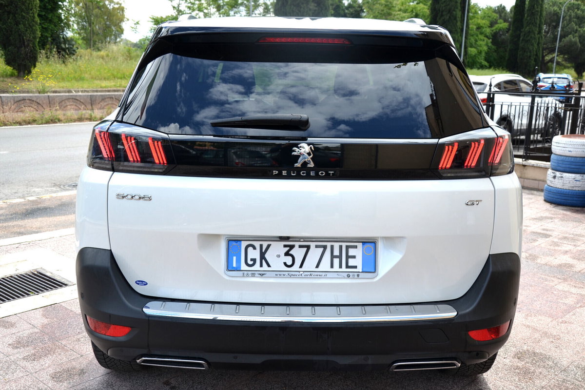 Peugeot 5008 BlueHDi 180 S&S EAT8 GT Pack (14)