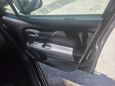 Jeep Renegade 1.6 Mjt 120 CV Limited (18)