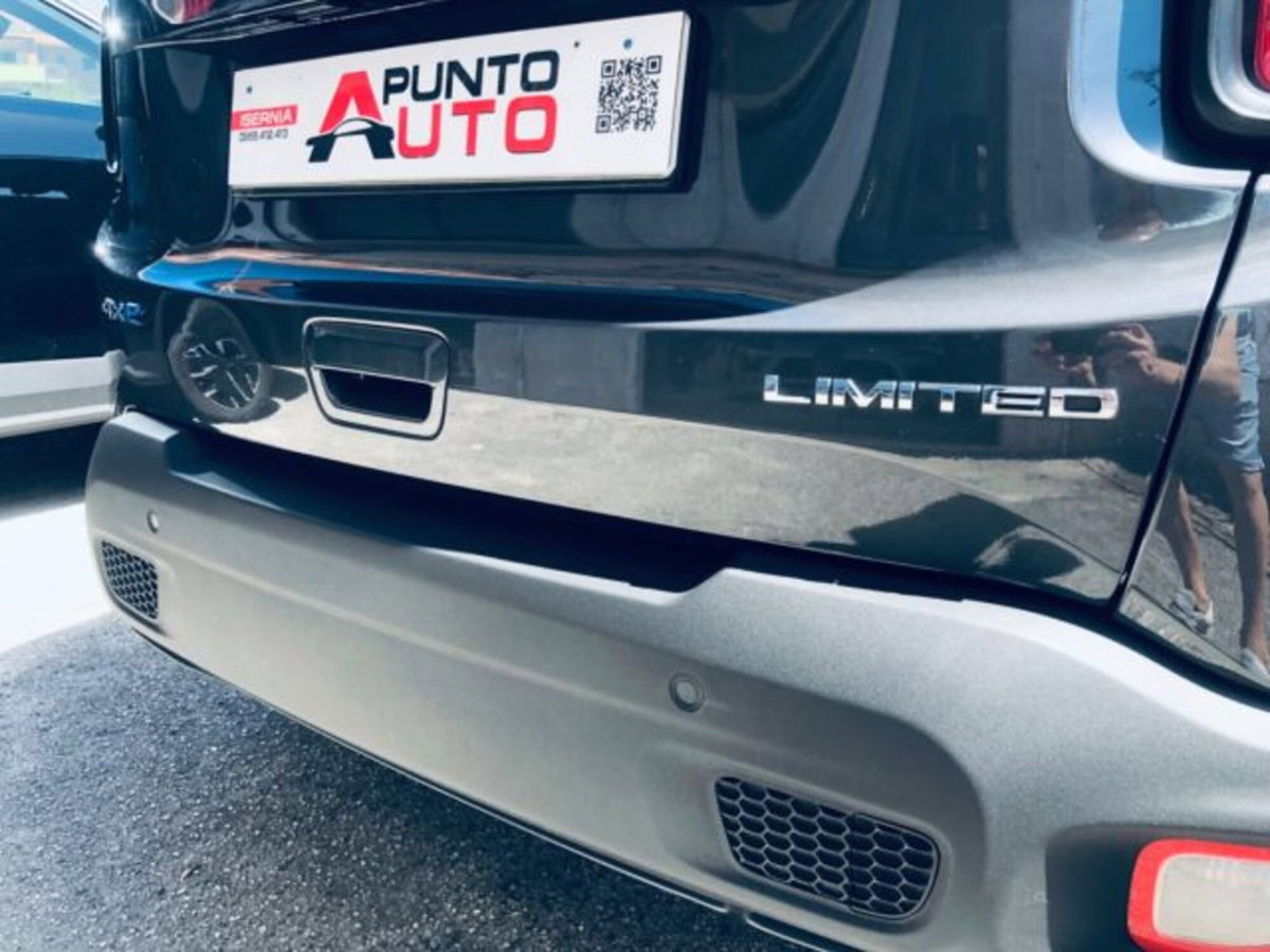 Jeep Renegade 1.3 T4 190CV PHEV 4xe AT6 Limited (12)
