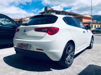 Alfa Romeo Giulietta 1.6 JTDm-2 Distinctive (4)