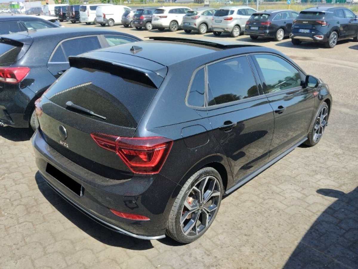 Volkswagen Polo 2.0 tsi GTI dsg (2)