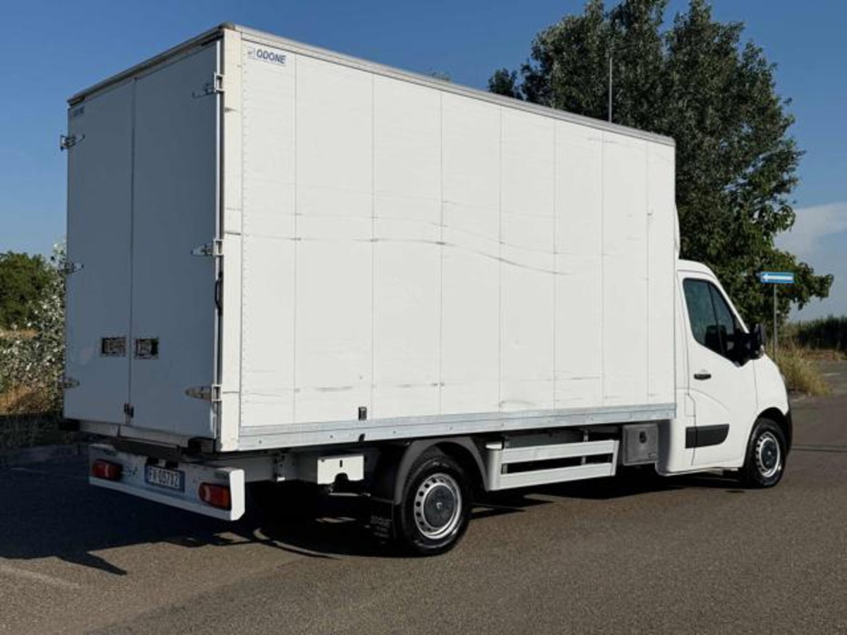 Renault Master FWD T35 2.0 blue dci 170cv L3 carro eag9 (2)