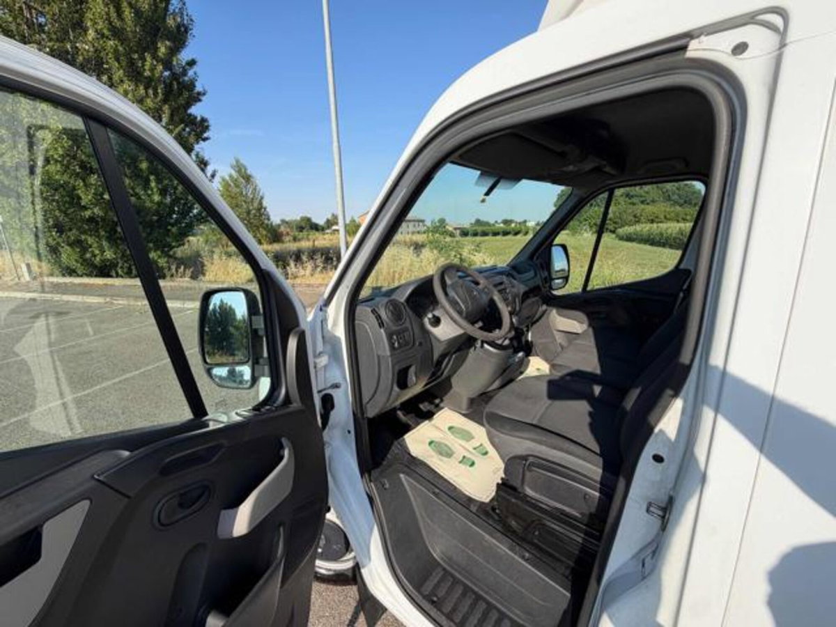 Renault Master FWD T35 2.0 blue dci 170cv L3 carro eag9 (5)