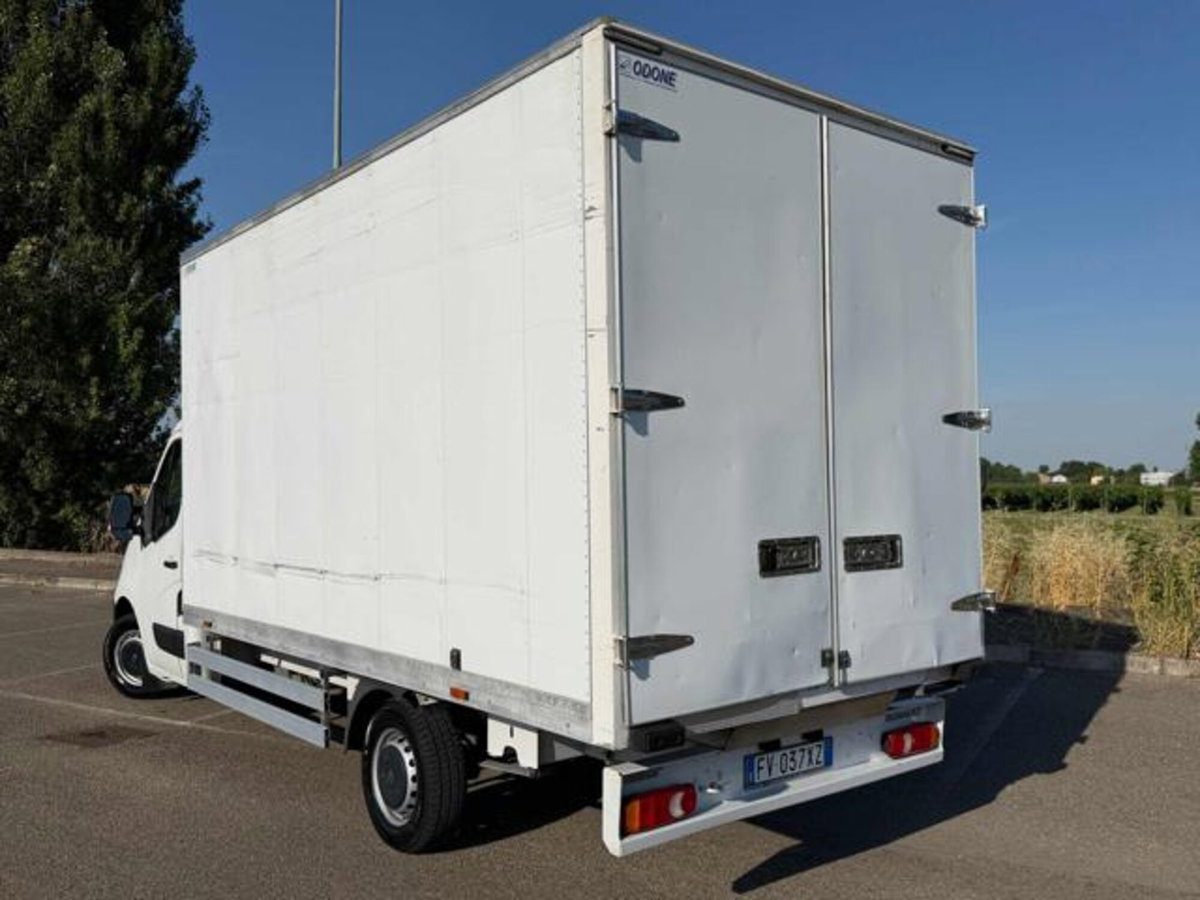 Renault Master FWD T35 2.0 blue dci 170cv L3 carro eag9 (7)
