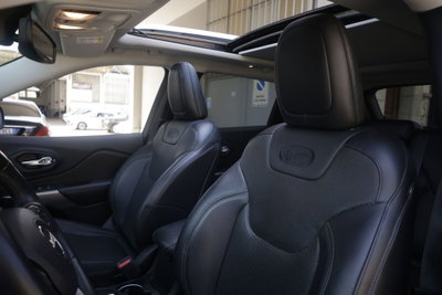 Jeep Cherokee 2.2 Mjt Longitude (17)