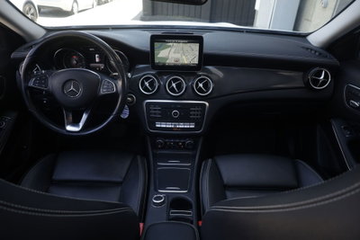 Mercedes-Benz GLA SUV 200 d Automatic Premium (2)