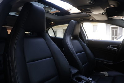 Mercedes-Benz GLA SUV 200 d Automatic Premium (3)