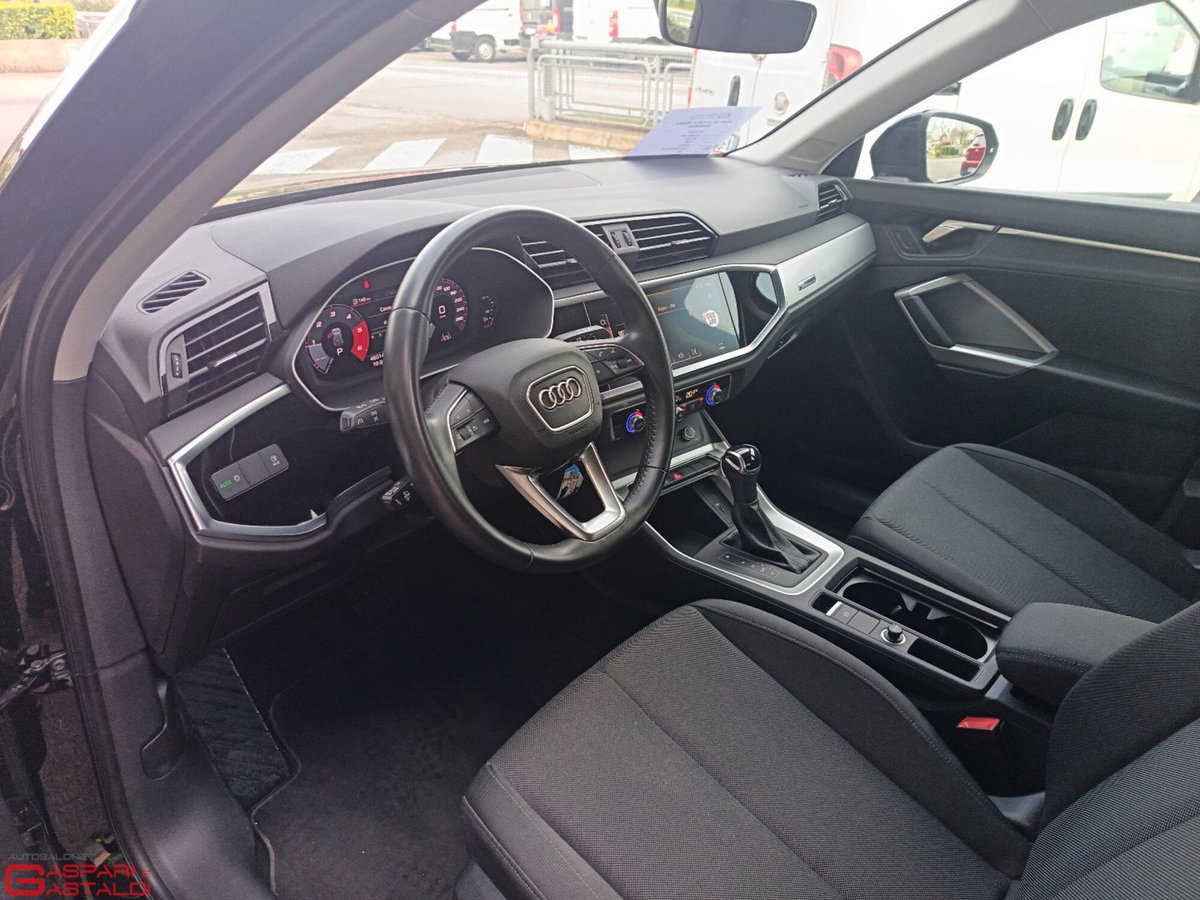 Audi Q3 35 TDI quattro S tronic Business (12)