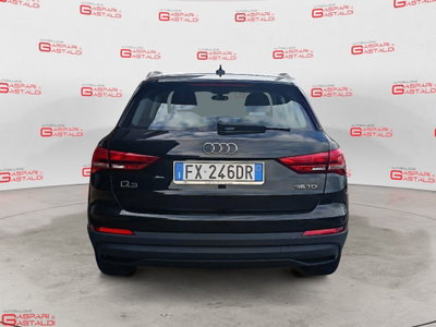 Audi Q3 35 TDI quattro S tronic Business (5)
