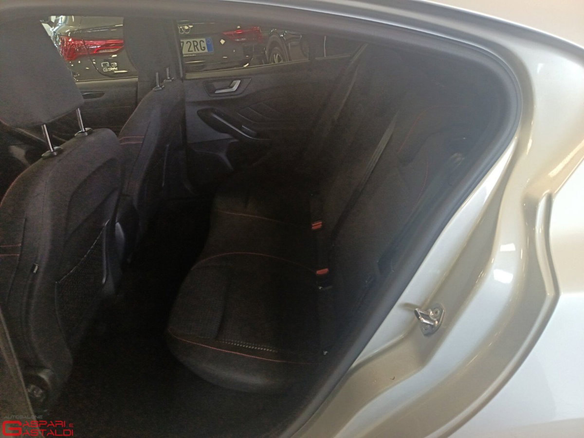 Ford Focus 1.5 EcoBlue 115 CV automatico 5p. ST-Line Style (7)