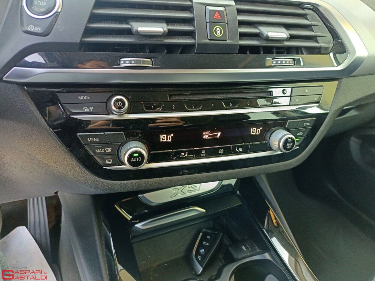 BMW X3 xDrive20d Business Advantage Aut. (15)