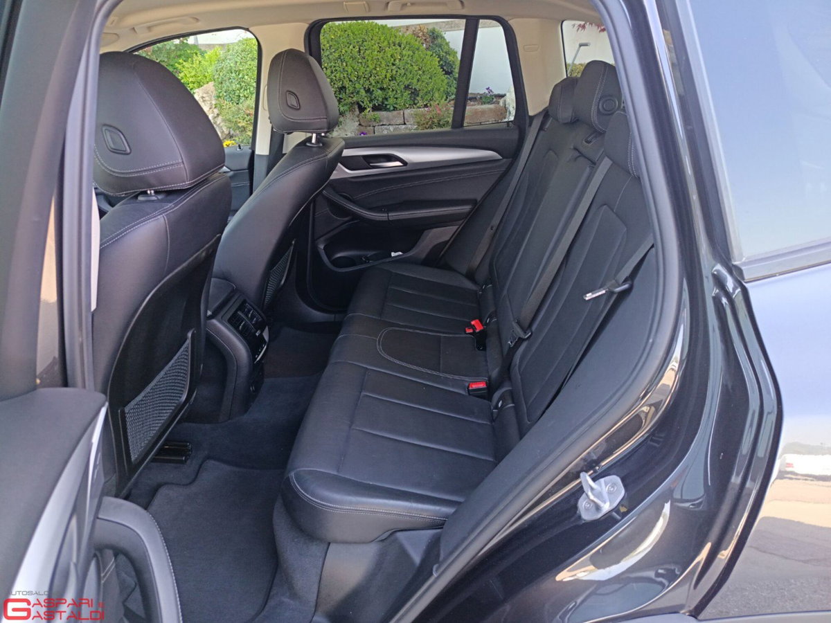 BMW X3 xDrive20d Business Advantage Aut. (7)