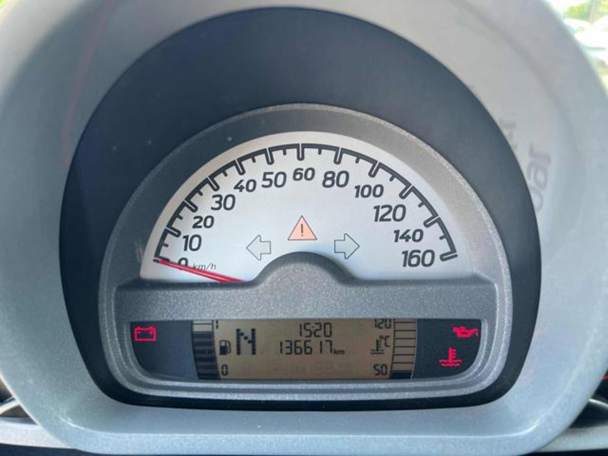 smart Fortwo 1000 52 kW MHD coupé passion (10)