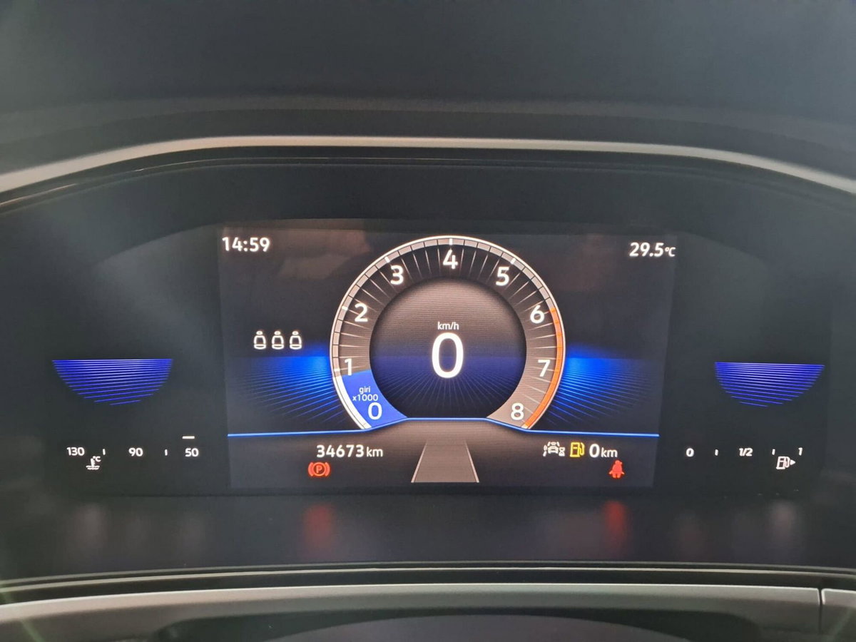 Volkswagen T-Roc 1.5 tsi R-Line (17)