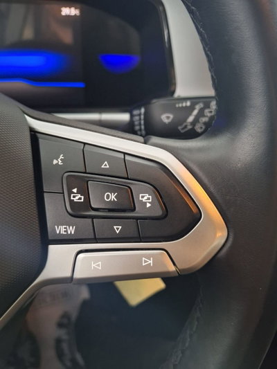 Volkswagen T-Roc 1.5 tsi R-Line (19)