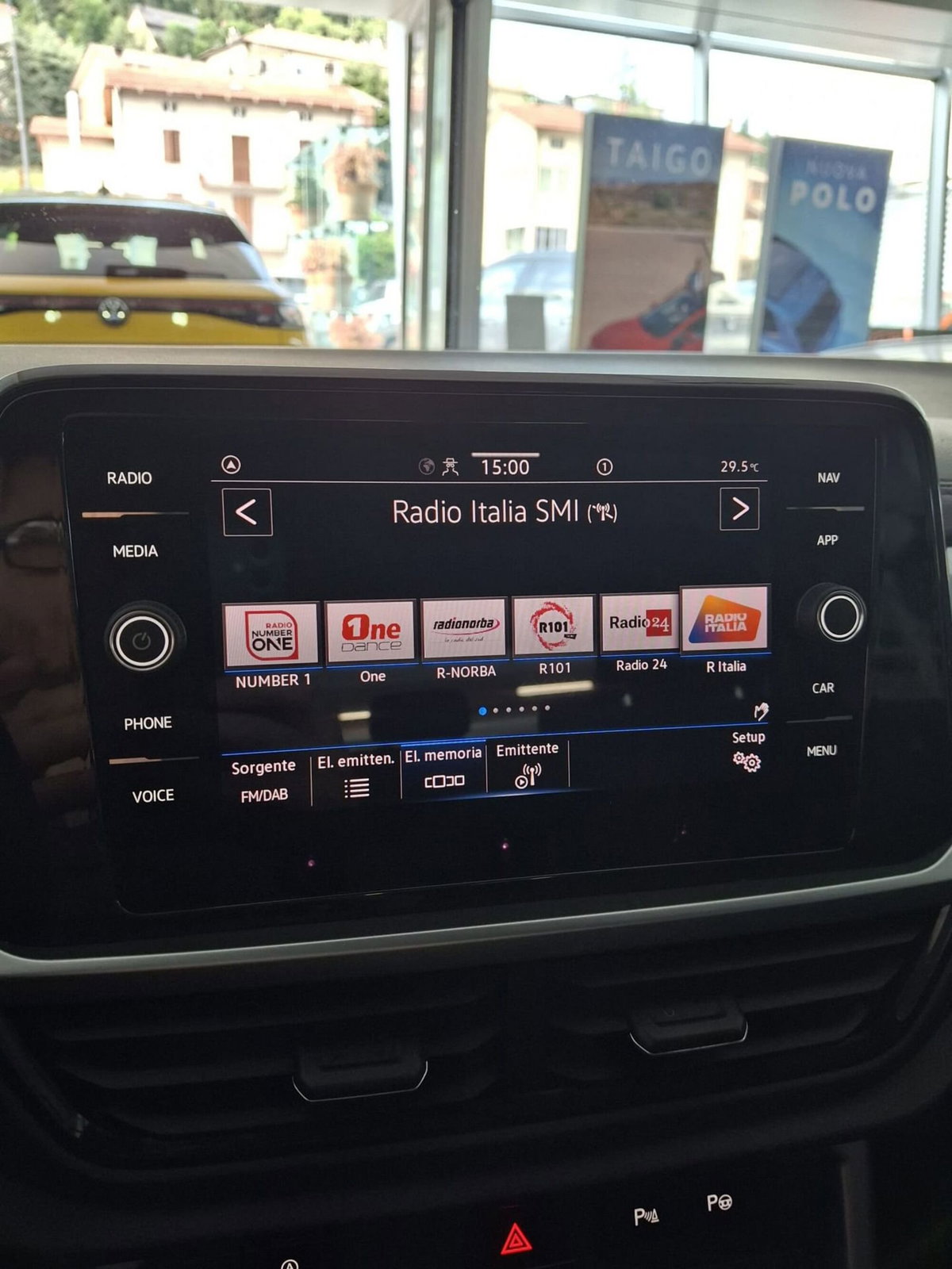 Volkswagen T-Roc 1.5 tsi R-Line (20)